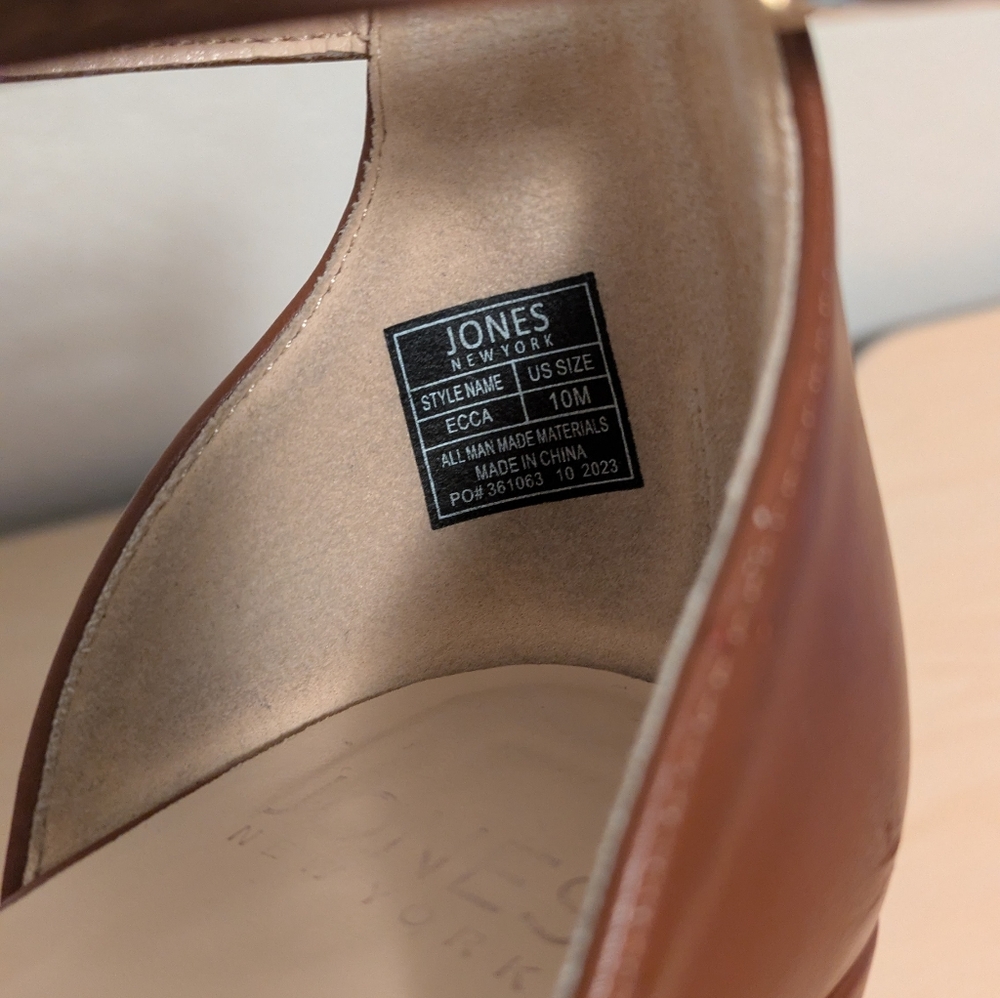 Jones New York Brown Leather Block Heel Sandals with Gold Accent - Picture 7 of 8